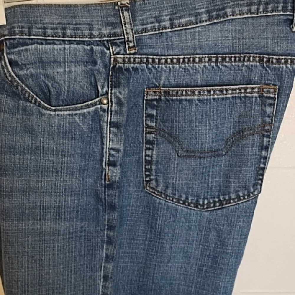 Chaps Relaxed Fit Blue Denim Jeans Modern Fit